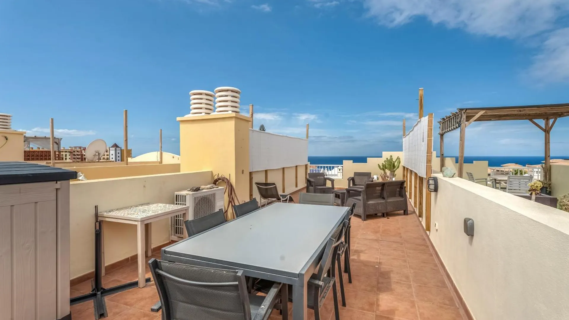 Beautifull Residencial Albatros By Paramount Holidays Costa Adeje  Spain